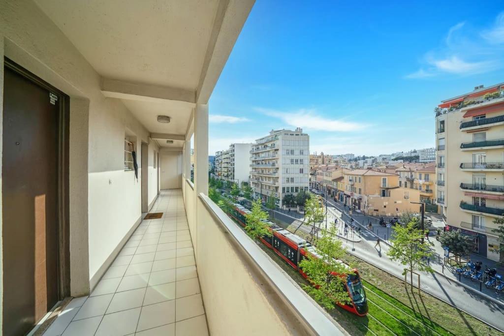 La Prom - A Two Bedroom Apartment With A Sea View ニース エクステリア 写真