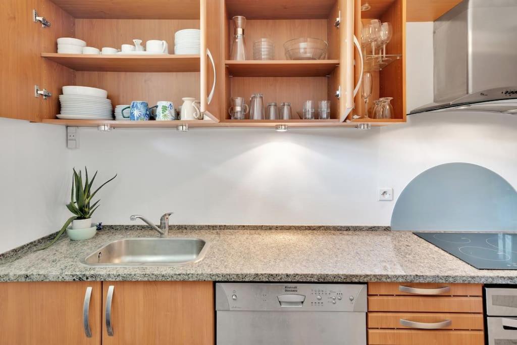 La Prom - A Two Bedroom Apartment With A Sea View ニース エクステリア 写真