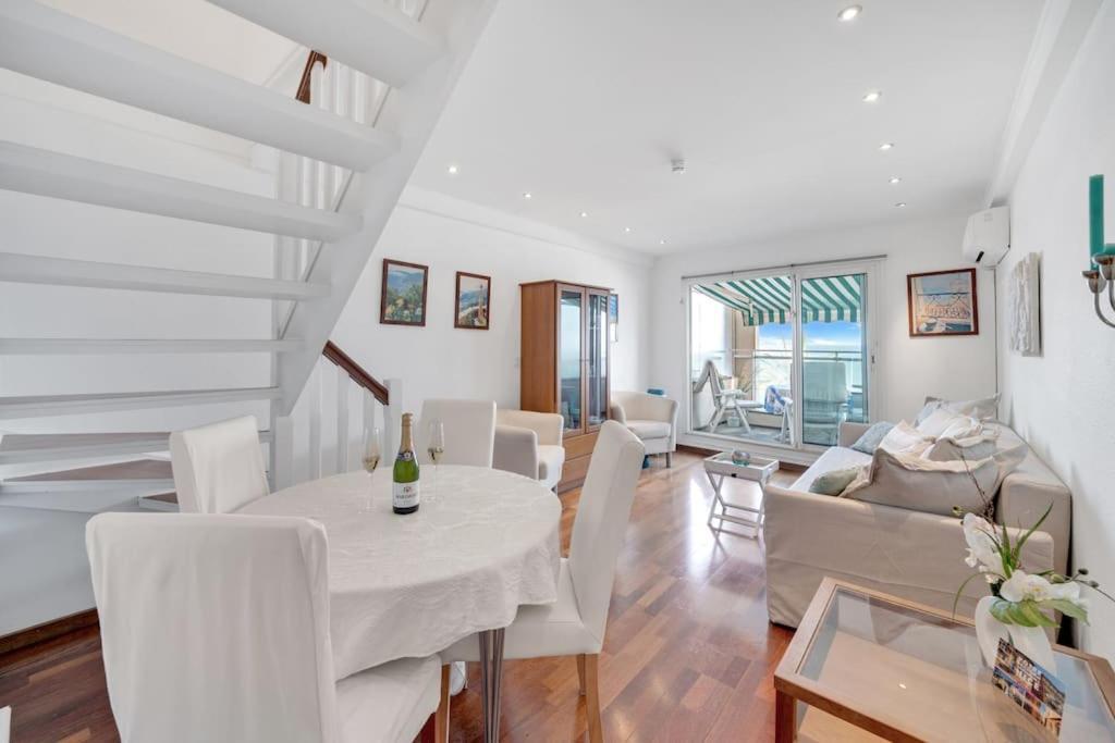 La Prom - A Two Bedroom Apartment With A Sea View ニース エクステリア 写真