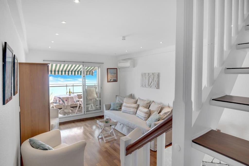 La Prom - A Two Bedroom Apartment With A Sea View ニース エクステリア 写真